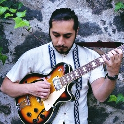 Jordan
                Sanchez-Guitarra